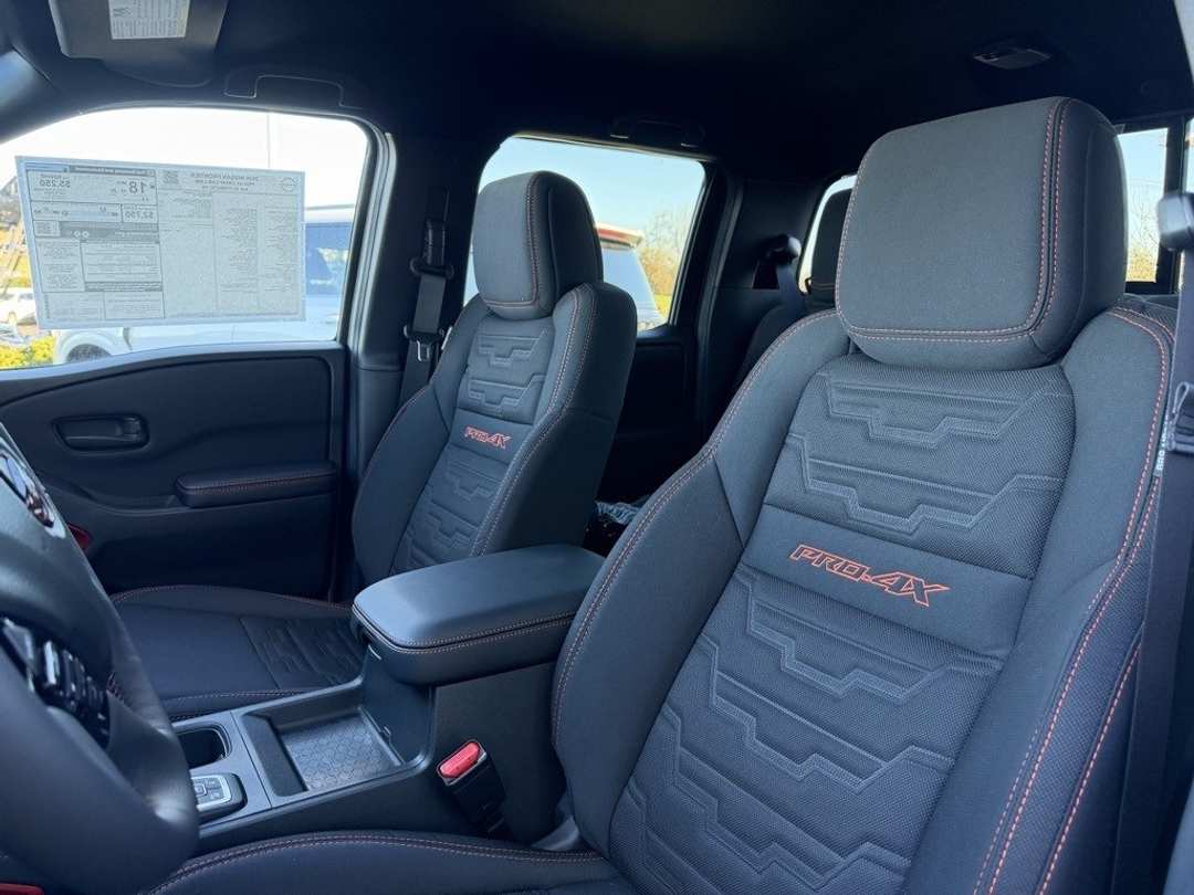 2026 Nissan Frontier PRO4X - Image 14