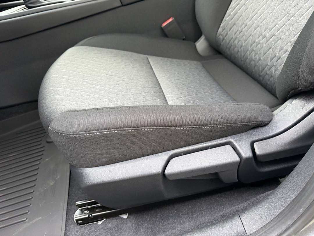 2026 Nissan Sentra SR - Image 13