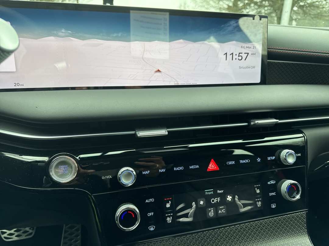 2025 Genesis G80 3.5T - Image 23