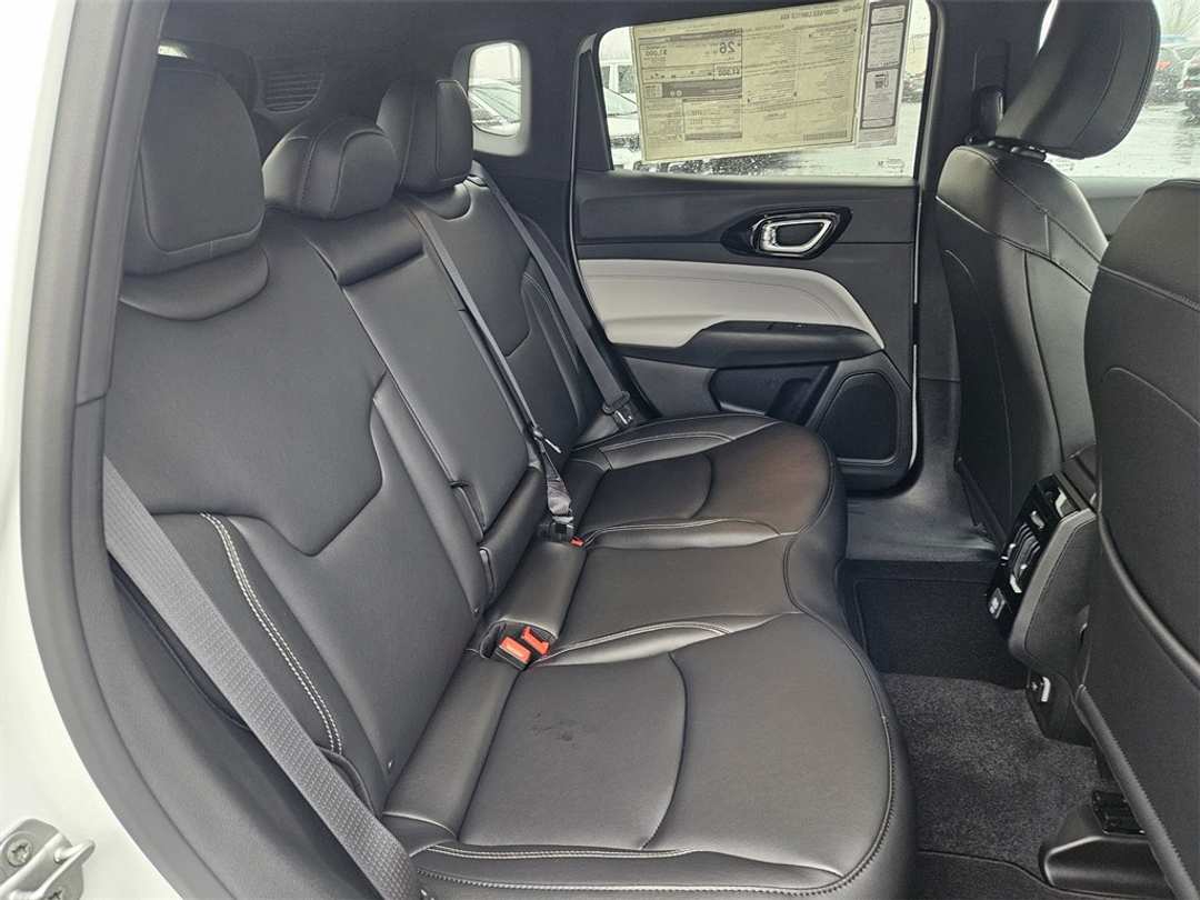 2026 Jeep Compass Limited - Image 33