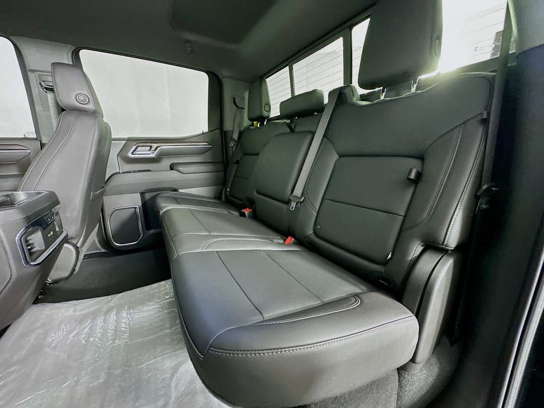 2025 Chevrolet Silverado 1500 LTZ - Image 26