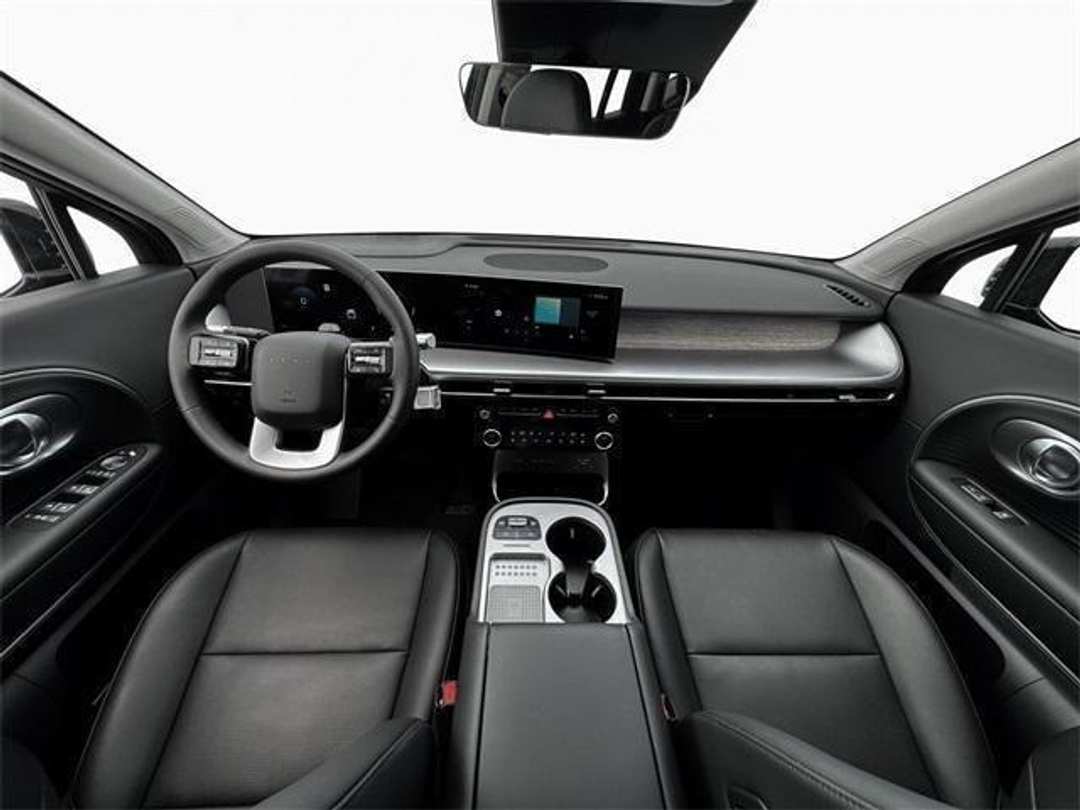 2026 Hyundai Ioniq 9 SEL - Image 13