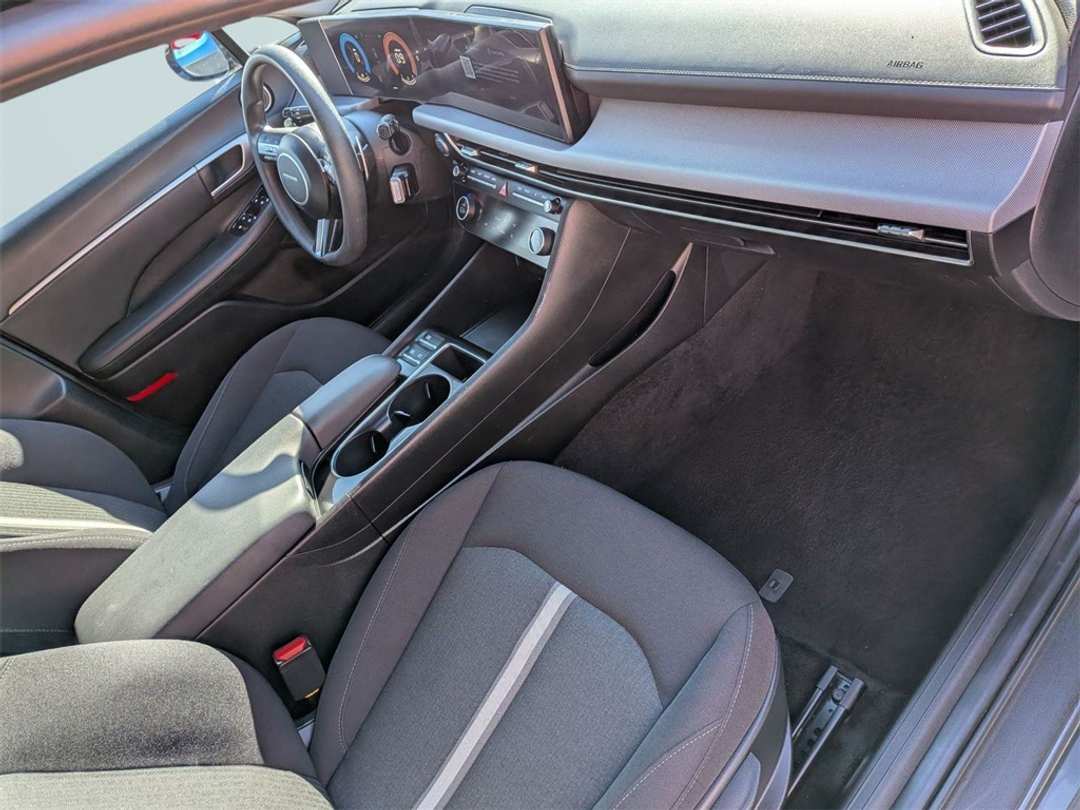 2025 Hyundai Sonata SEL - Image 33