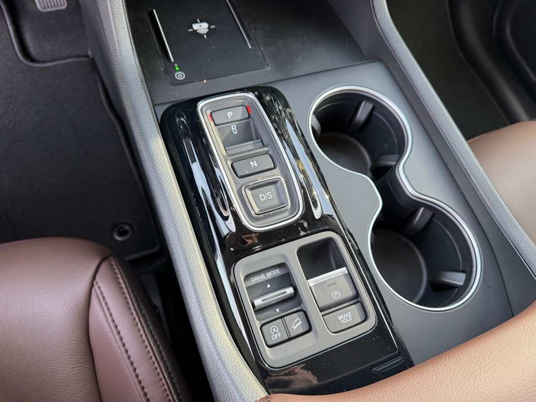 2026 Honda Pilot Touring - Image 26