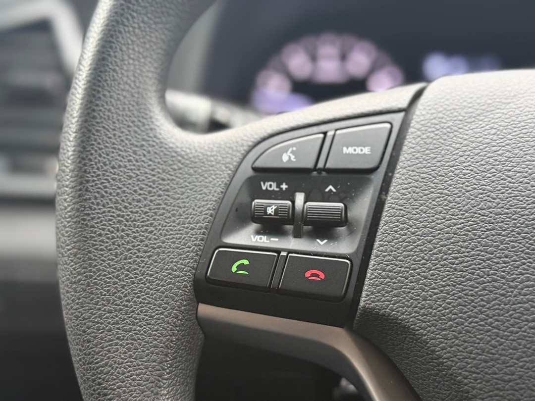 2016 Hyundai Tucson SE - Image 30