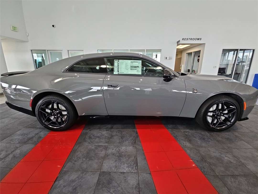 2026 Dodge Charger R/T Scat Pack - Image 7