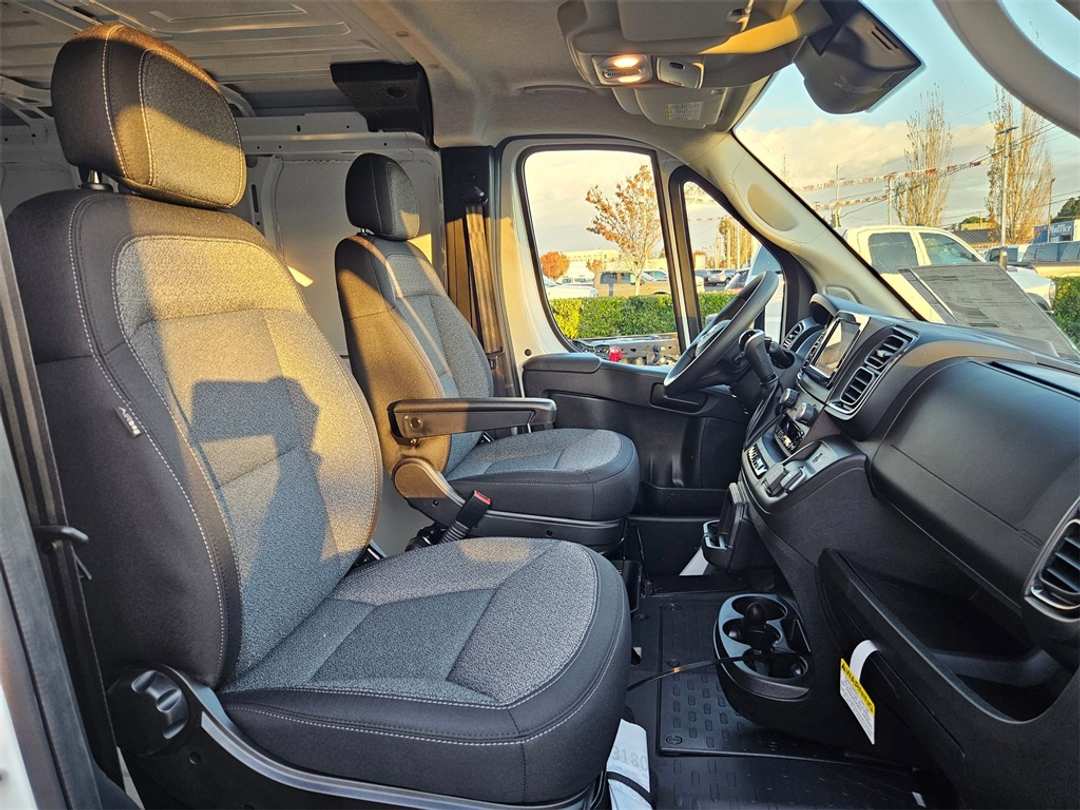 2026 Ram Promaster 1500 Low Roof - Image 35
