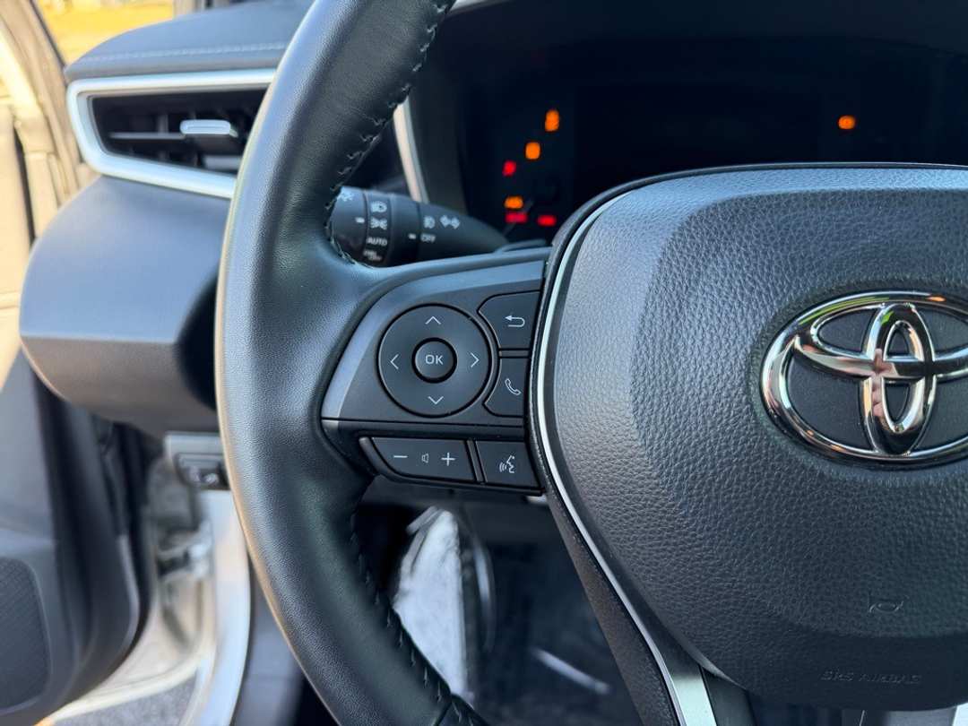 2022 Toyota Corolla XSE - Image 17