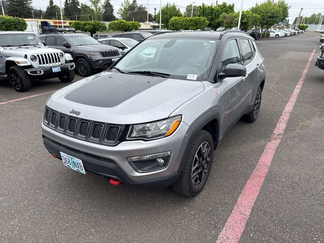 2020 Jeep Compass Trailhawk - Image 3