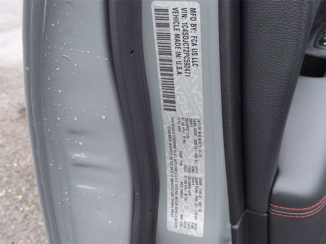 2023 Dodge Durango R/T Plus - Image 36