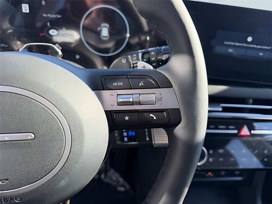 2026 Hyundai Tucson Limited - Image 17