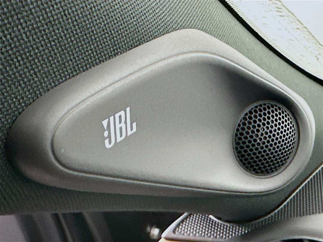 2026 Toyota Crown Signia Limited - Image 19