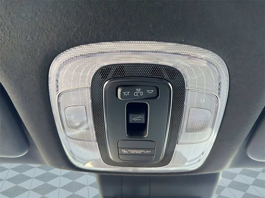 2026 Hyundai Venue SEL - Image 24