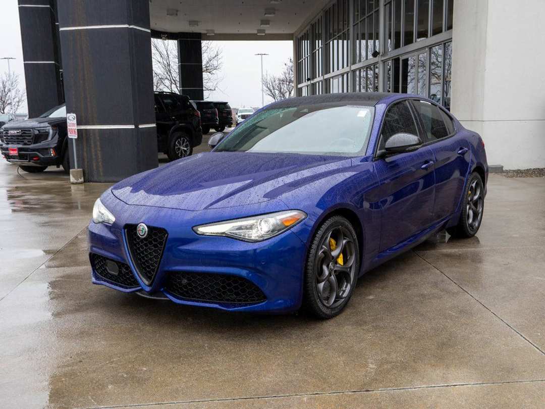 2021 Alfa Romeo Giulia Ti Sport - Image 3