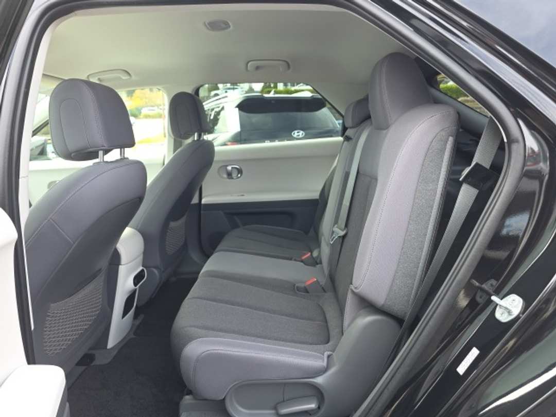 2023 Hyundai Ioniq 5 SE - Image 28