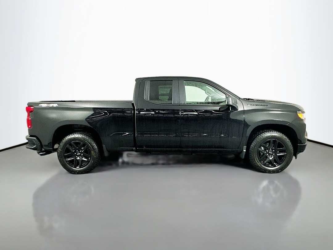 2026 Chevrolet Silverado 1500 Custom - Image 8
