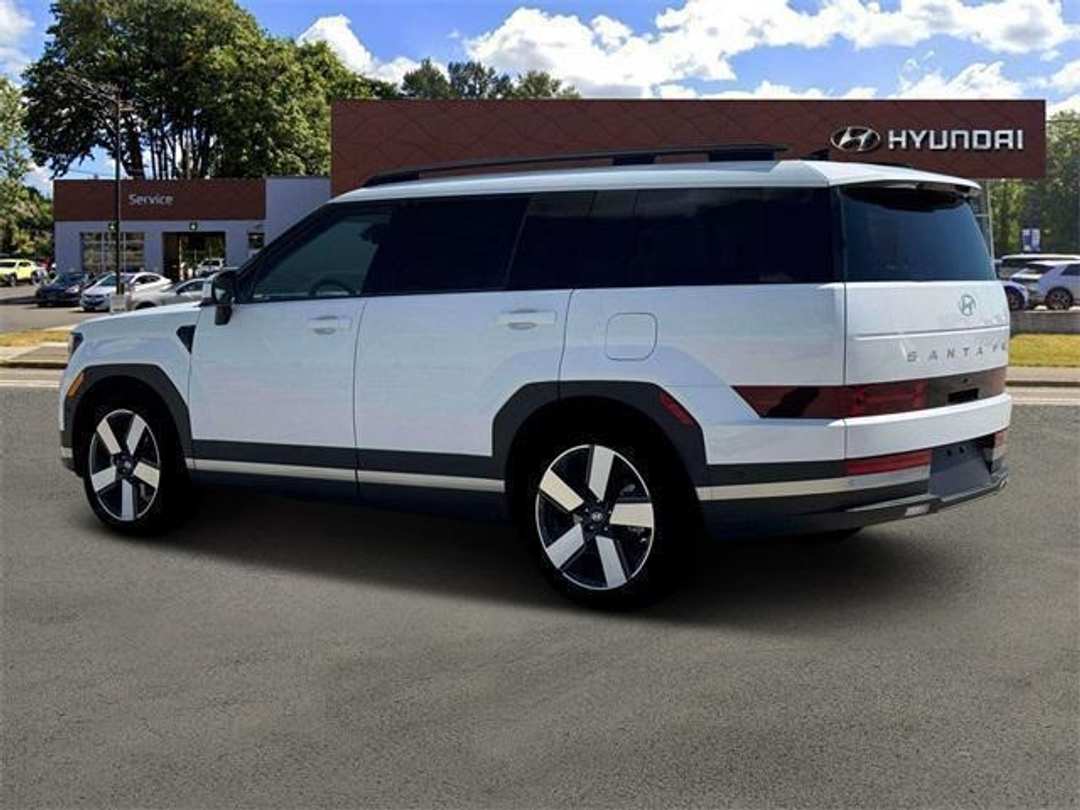 2026 Hyundai Santa Fe Limited - Image 4