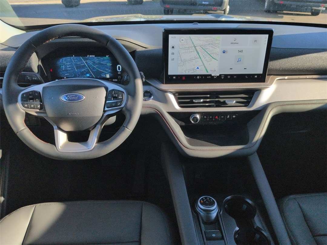 2026 Ford Explorer Active - Image 23