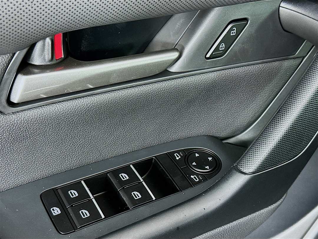 2026 MAZDA Cx-50 Preferred - Image 17