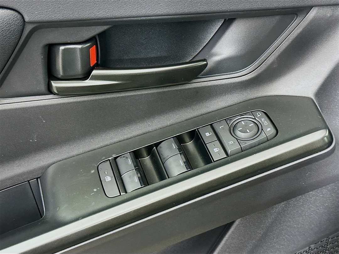 2026 Toyota Bz XLE Plus - Image 18