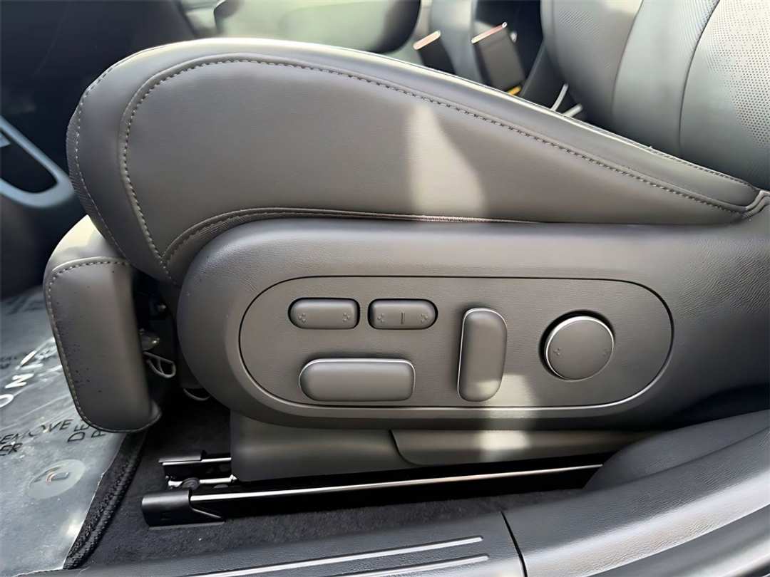 2026 Hyundai Ioniq 5 Limited - Image 13