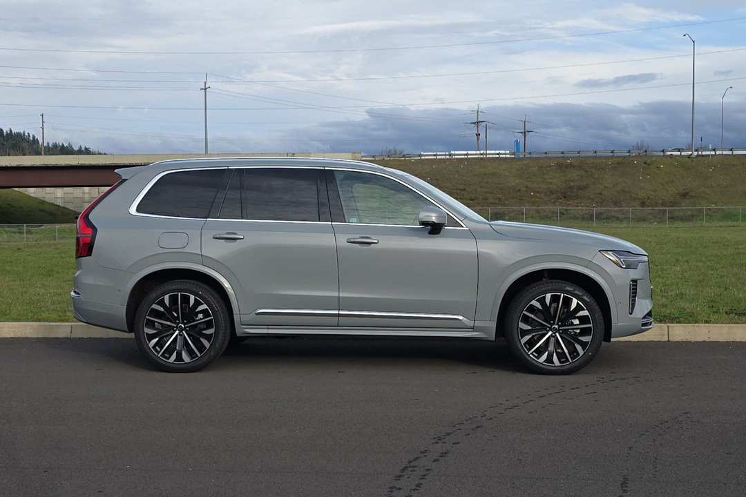 2026 Volvo Xc90 B6 Ultra - Image 2