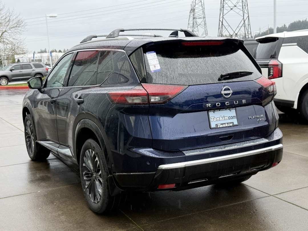 2026 Nissan Rogue Platinum - Image 6