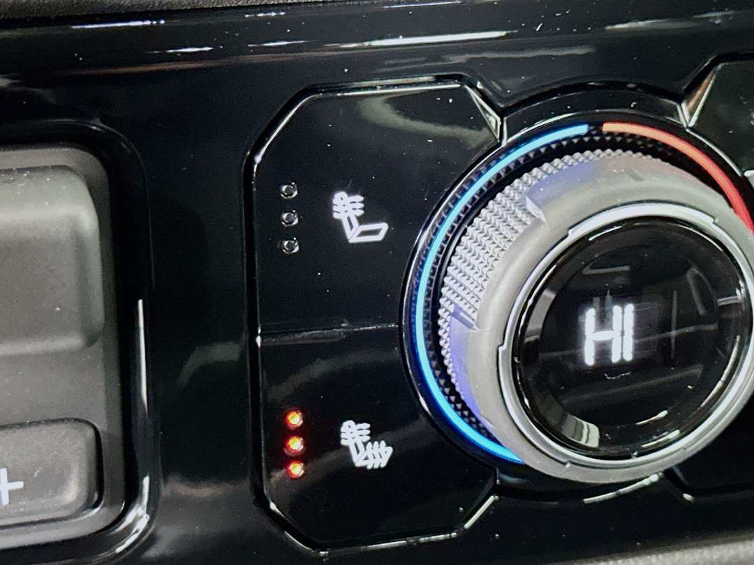 2025 Chevrolet Silverado 2500Hd LT - Image 21