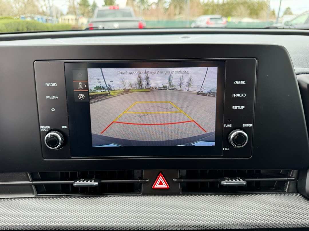 2024 Kia Sportage LX - Image 23