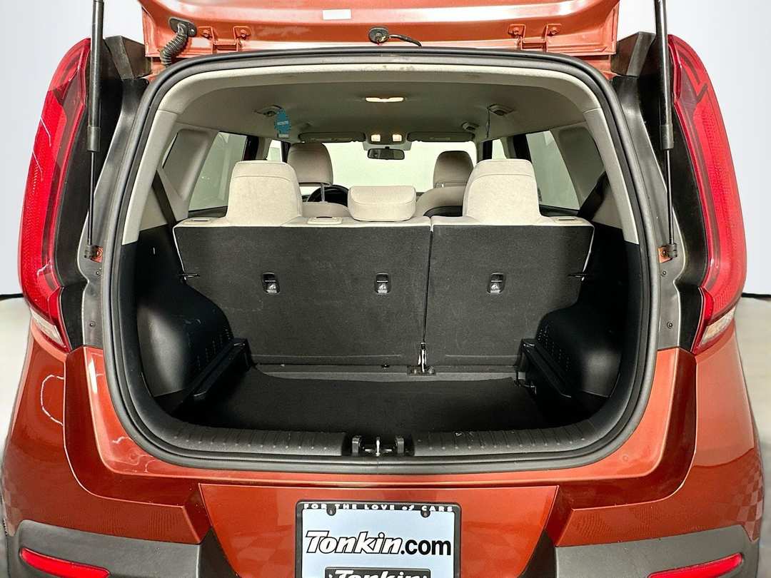 2020 Kia Soul LX - Image 24