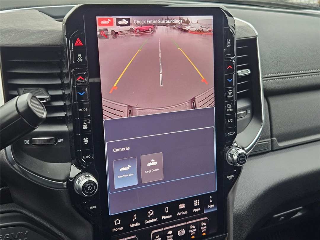 2026 Ram 3500 Laramie - Image 21