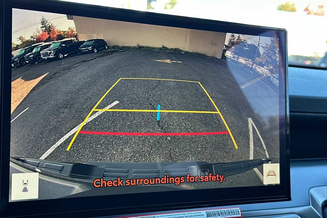 2025 Toyota Tacoma TRD Off Road - Image 18