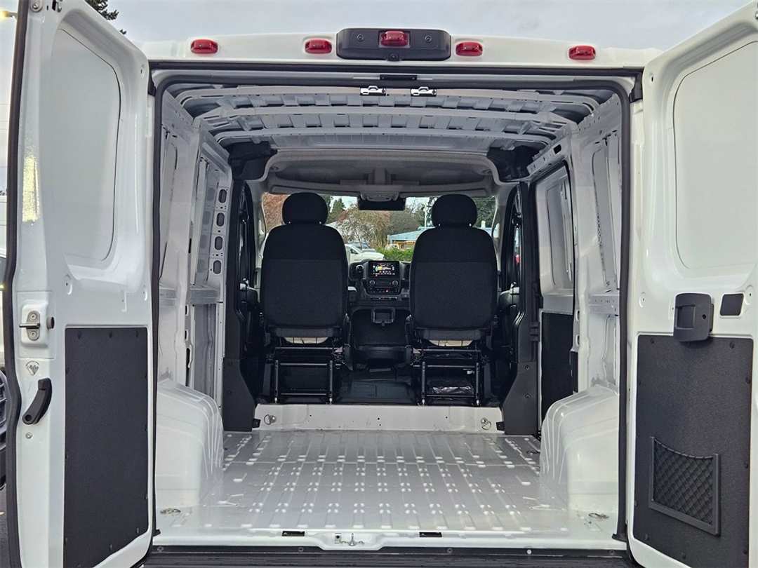 2026 Ram Promaster 1500 Low Roof - Image 28