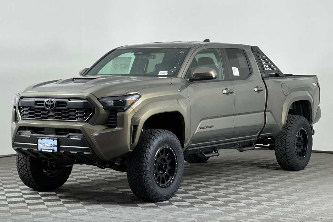 Toyota Tacoma - Image 7