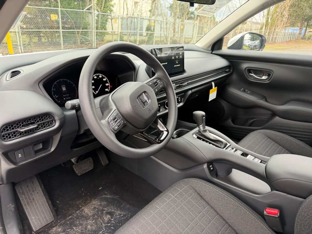 2026 Honda HR-V LX - Image 15