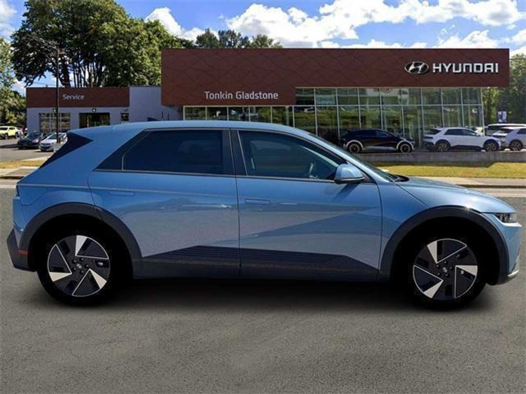 2026 Hyundai Ioniq 5 SEL - Image 9