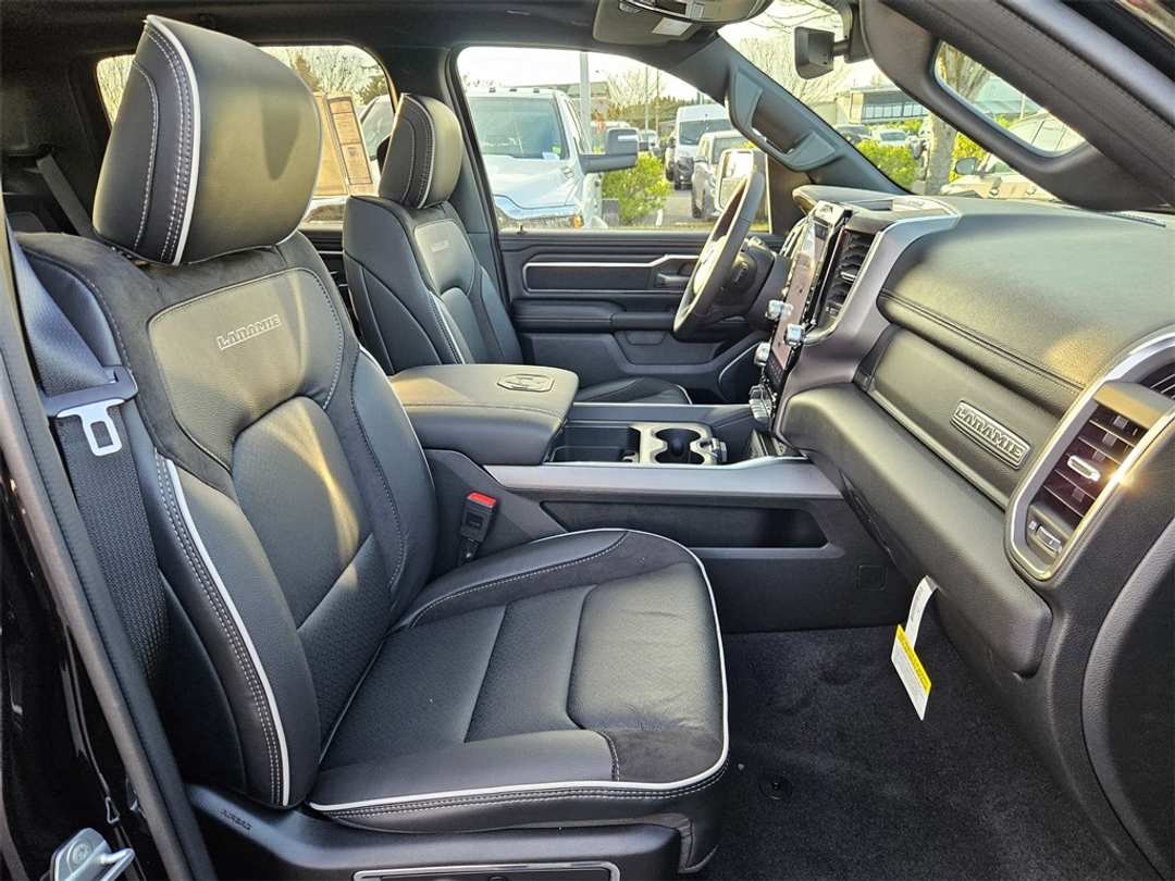 2026 Ram 1500 Laramie - Image 38