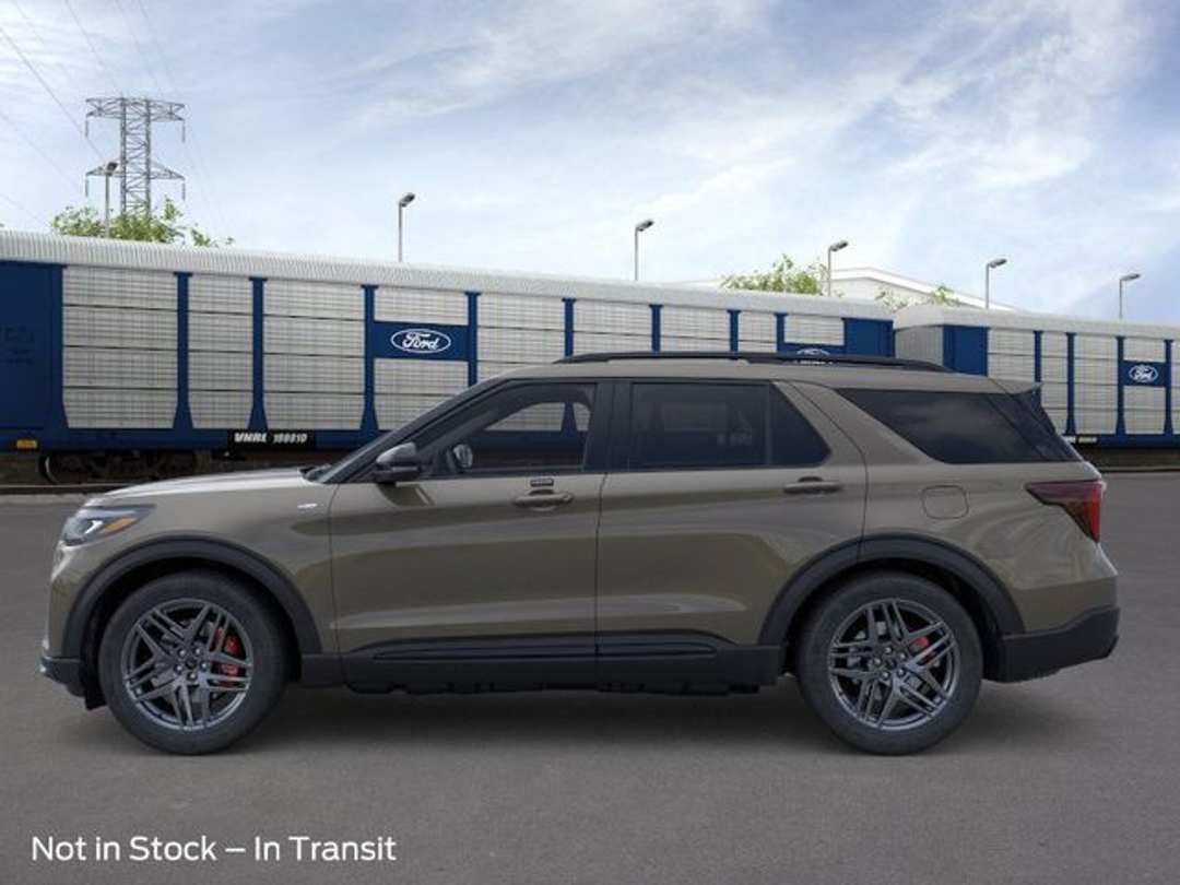 2026 Ford Explorer STLine - Image 3