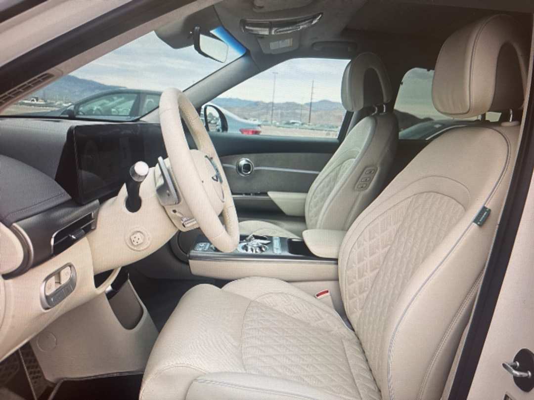 2025 Genesis Gv60 Performance - Image 6