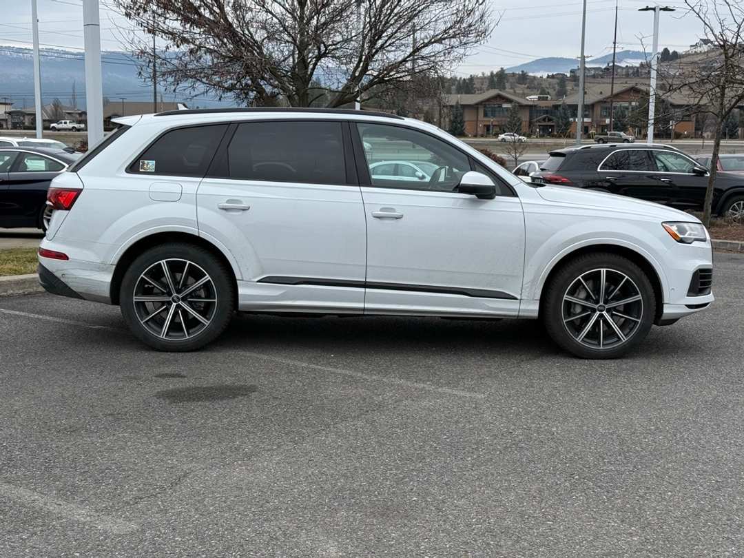 2021 Audi Q7 55 Premium Plus - Image 8