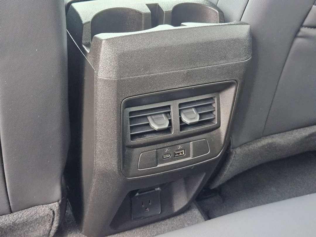 2026 Chevrolet Colorado Z71 - Image 30