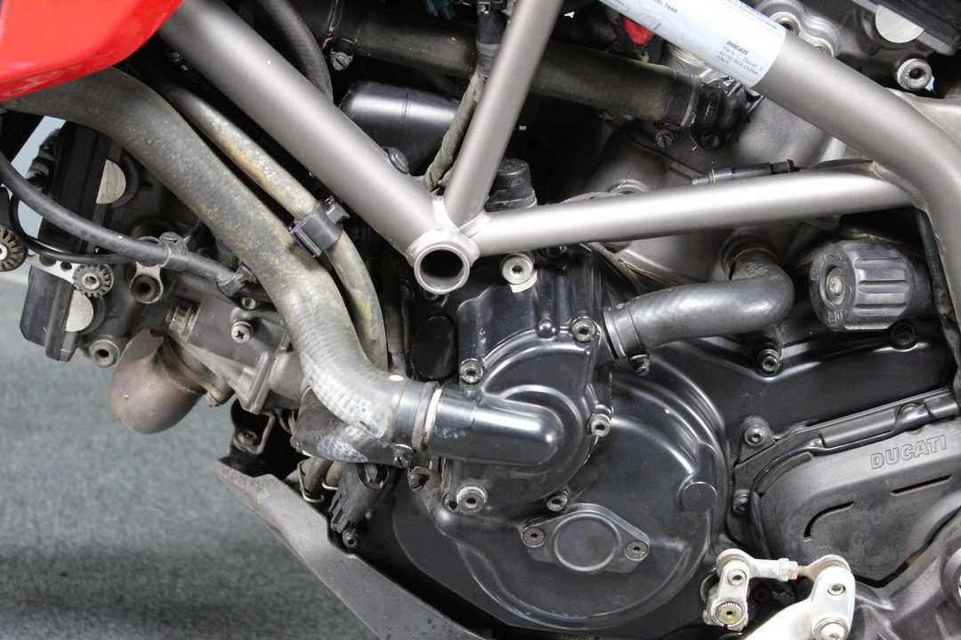 2014 Ducati Hyperstrada - Image 11