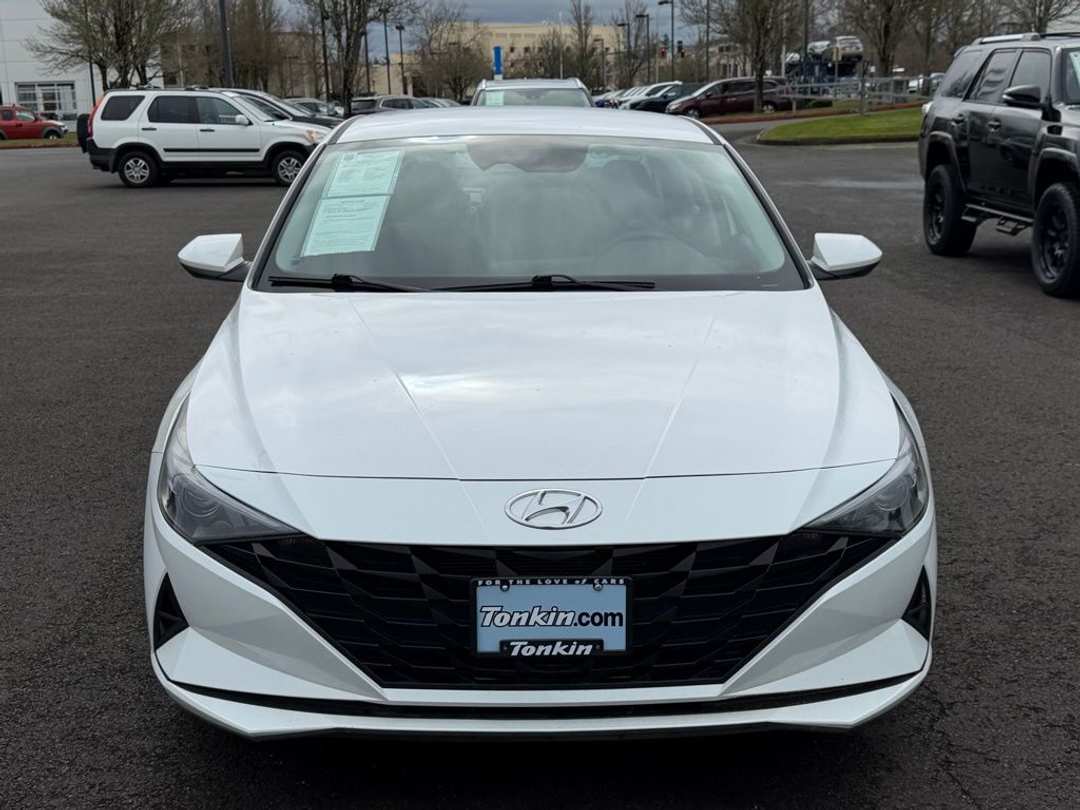 2021 Hyundai Elantra SEL - Image 3