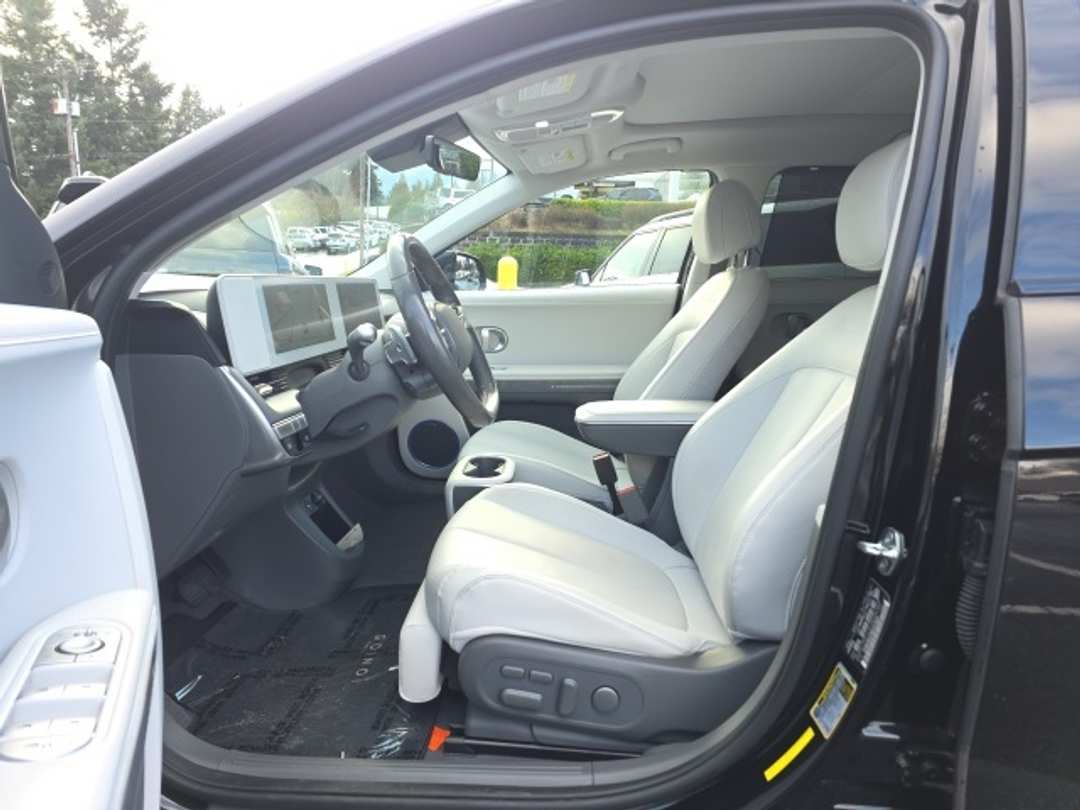 2022 Hyundai Ioniq 5 Limited - Image 9