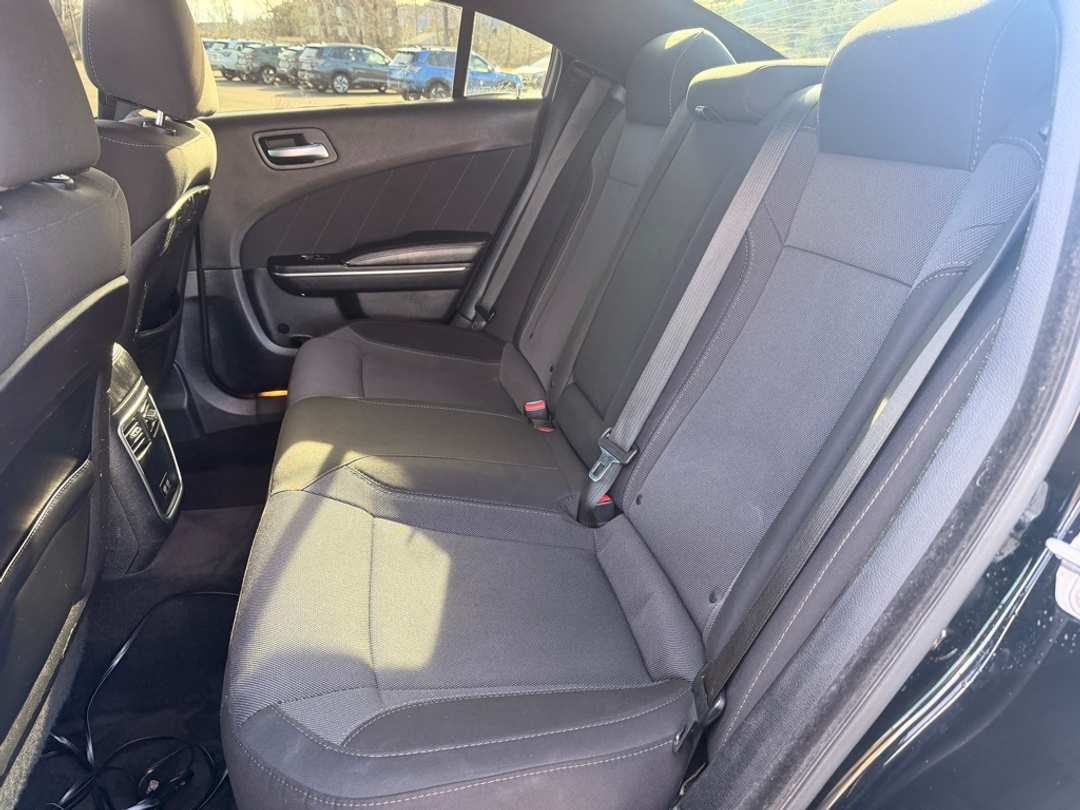 2017 Dodge Charger R/T - Image 17