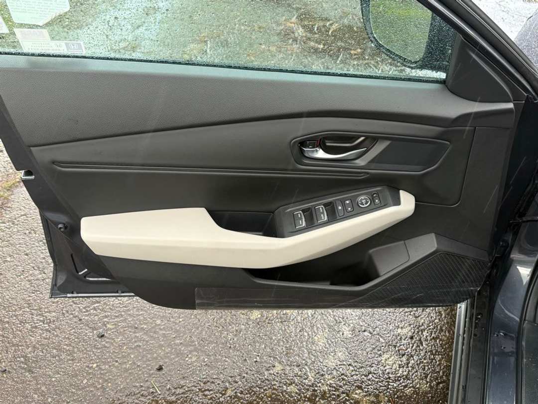 2025 Honda Accord SE - Image 12