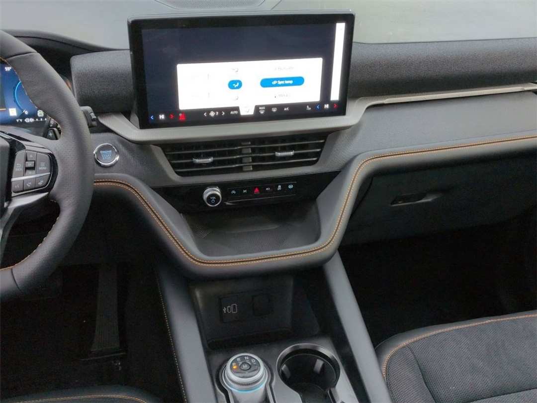 2026 Ford Explorer Tremor - Image 18