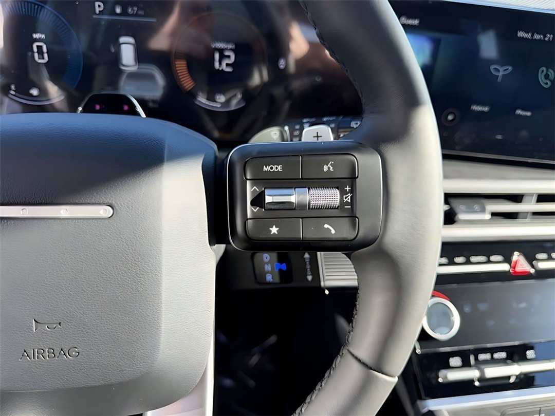 2026 Hyundai Santa Fe SEL - Image 17