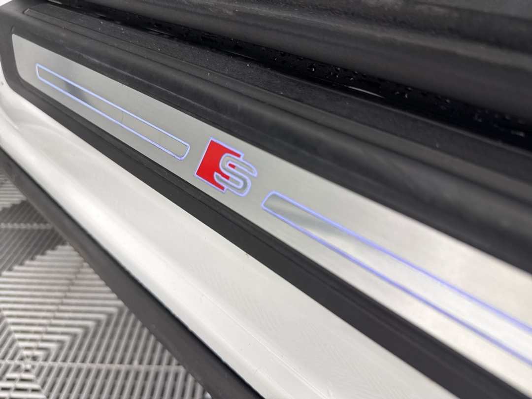 2022 Audi Q5 45 S line Premium - Image 21