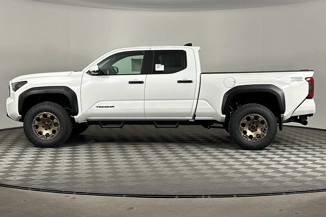 2025 Toyota Tacoma TRD OffRoad - Image 7
